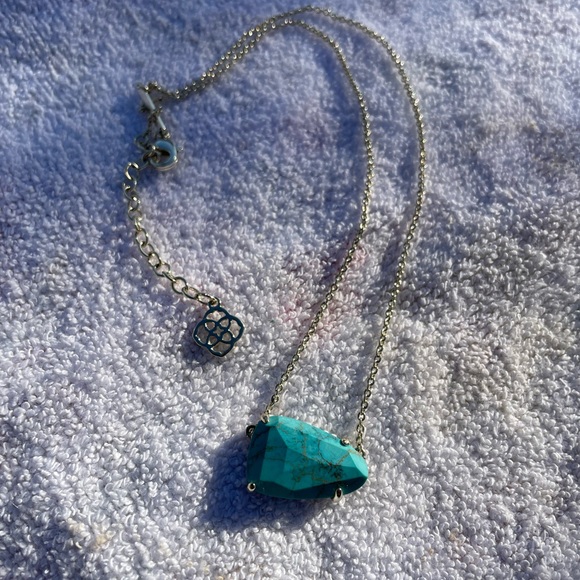 Kendra Scott Isla Turquoise Necklace - Picture 4 of 5